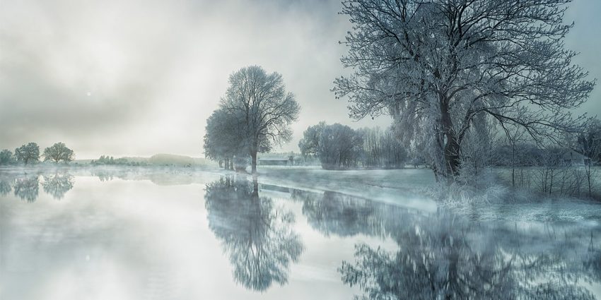 image showing a winter landscape visualizing the blog article about the artificial intelligence for CSR management