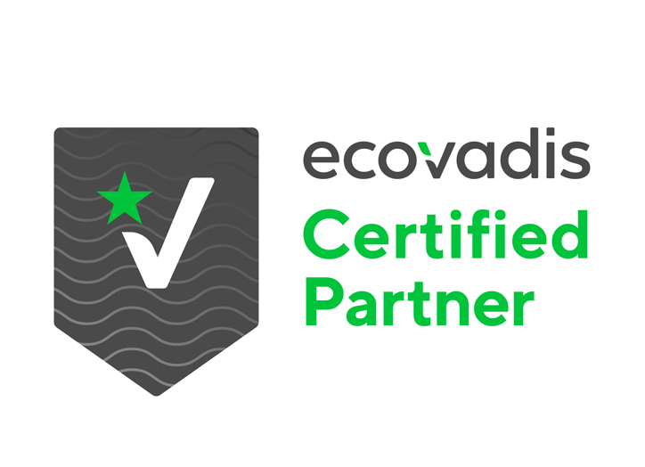 Schild mit weißem Häkchen und grünem Stern auf der linken Seite und der Aufschrift "ecovadis Certified Partner" in schwarzer und grüner Schrift auf der rechten Seite.